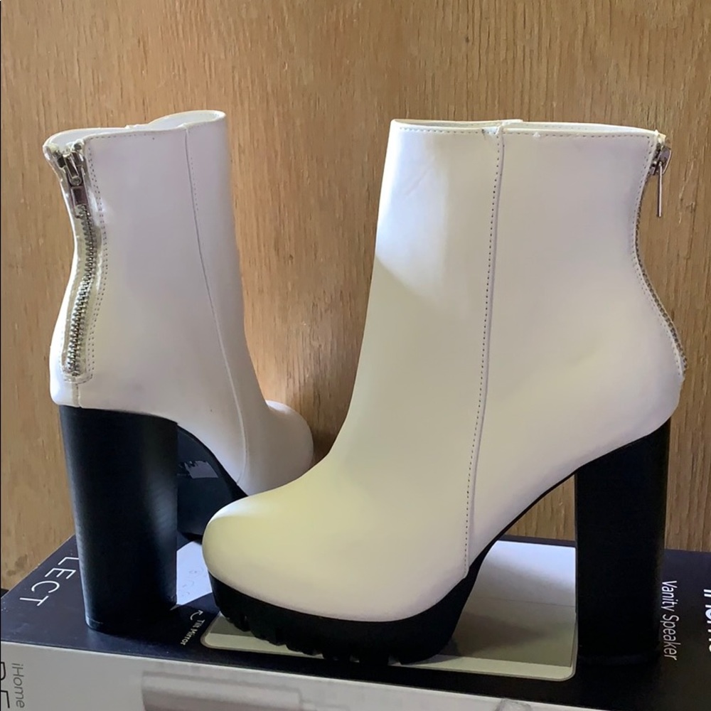 White bootie heels! - Picture 3 of 3